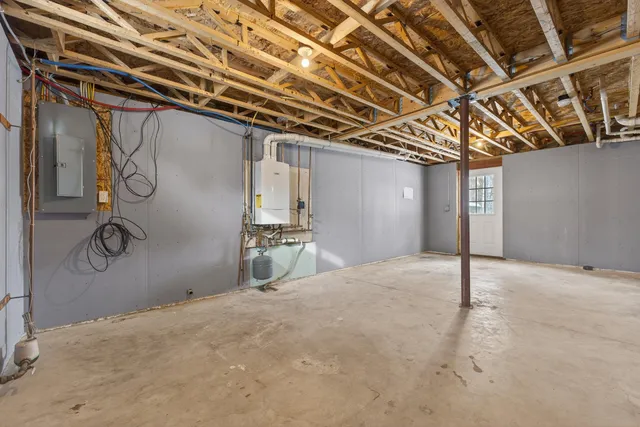 $350,000 | 30 Elliott Avenue, Lewiston, ME 04240