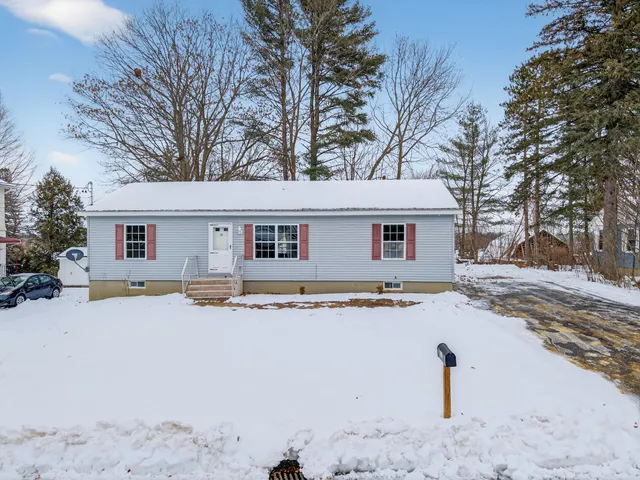 $350,000 | 30 Elliott Avenue, Lewiston, ME 04240