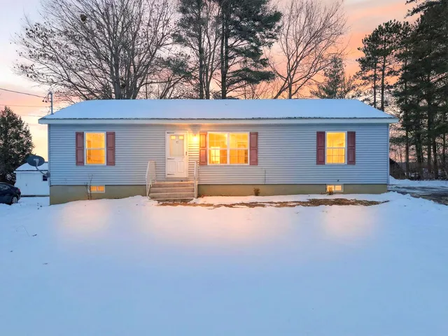 $350,000 | 30 Elliott Avenue, Lewiston, ME 04240