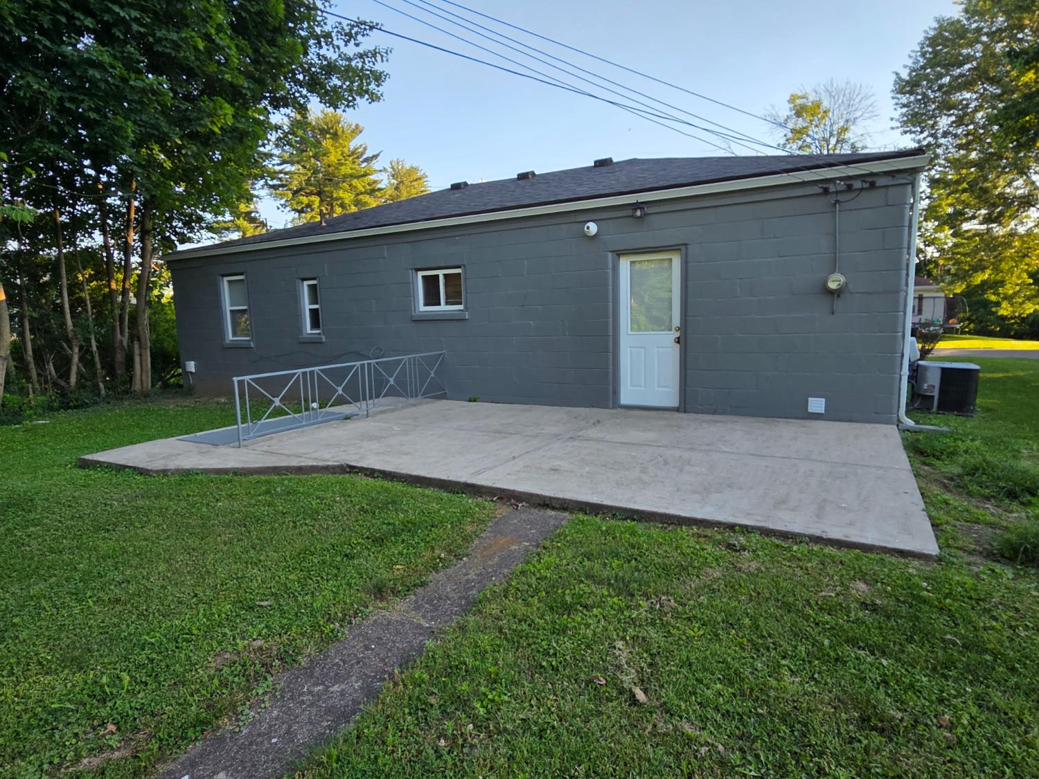706 Ridge Avenue Aurora, IN 47001 - Photo 4 of 16