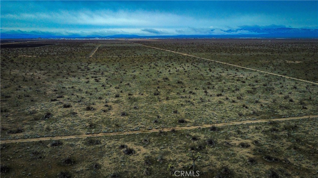 749 Torosa/topaz Road Adelanto, CA 92301 - Photo 4 of 7