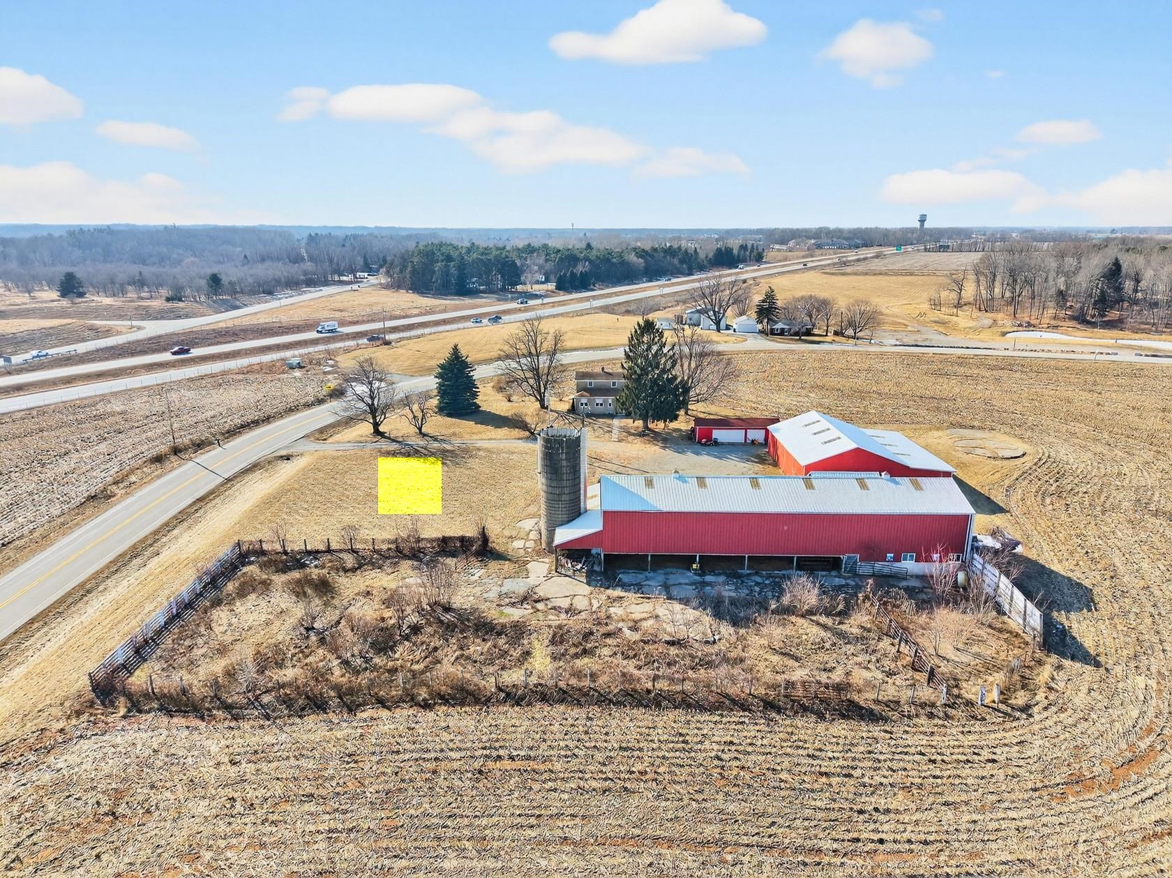 4036 Woodland Road Green Bay, WI 54313 - Photo 13 of 37