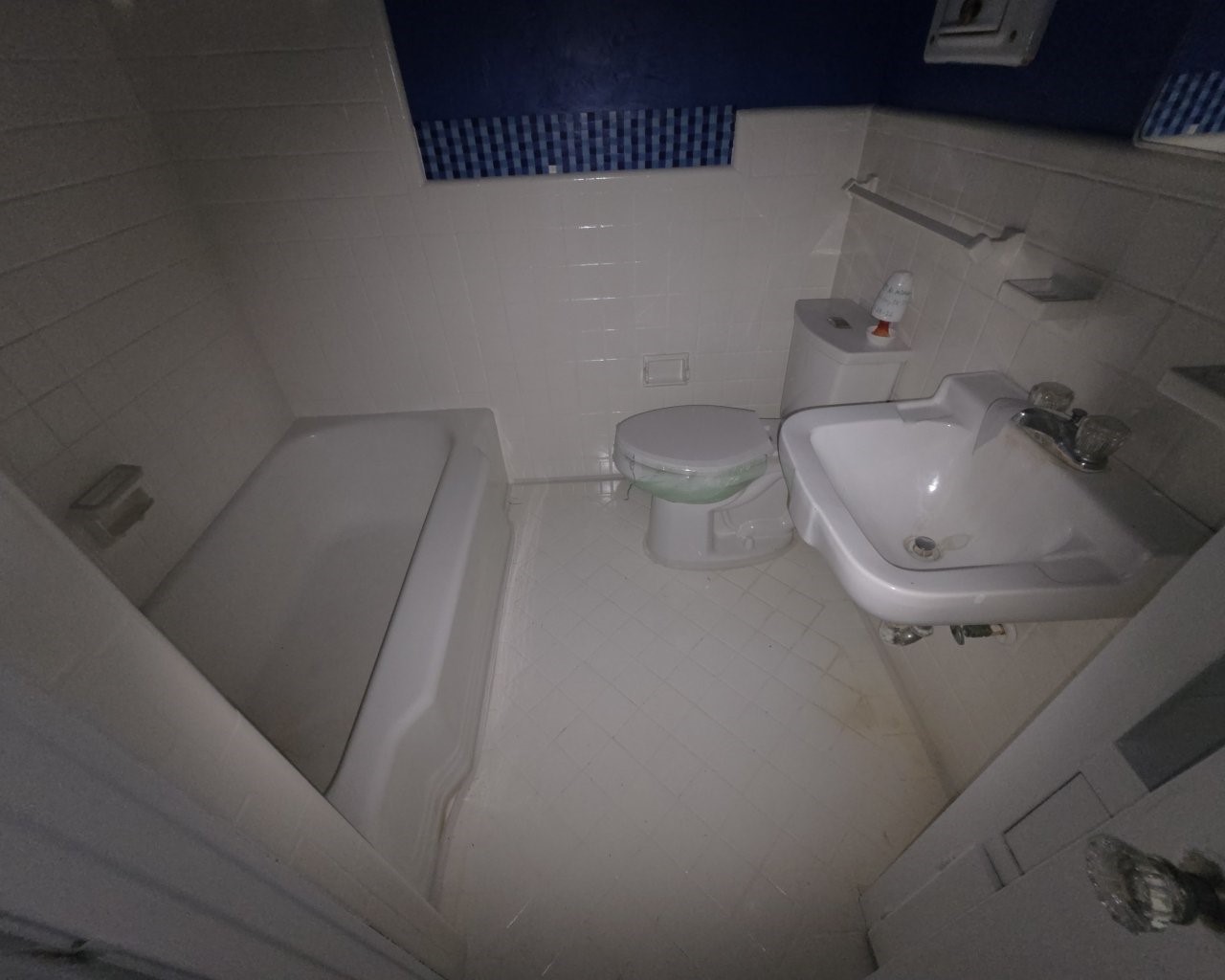 813 North Morgan Street Angleton, TX 77515 - Photo 13 of 22 Bathroom 2