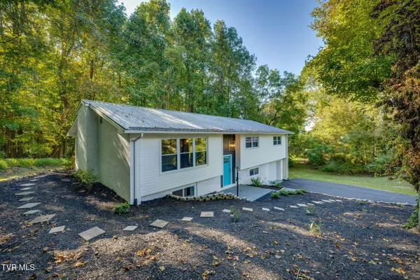 $509,900 | 124 V I P Road, Johnson City, TN 37601