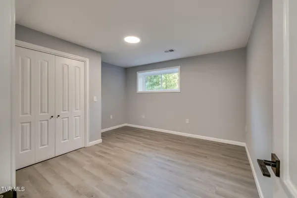 $509,900 | 124 V I P Road, Johnson City, TN 37601