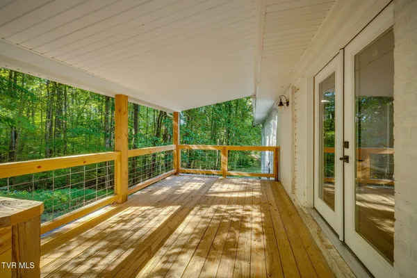 $509,900 | 124 V I P Road, Johnson City, TN 37601