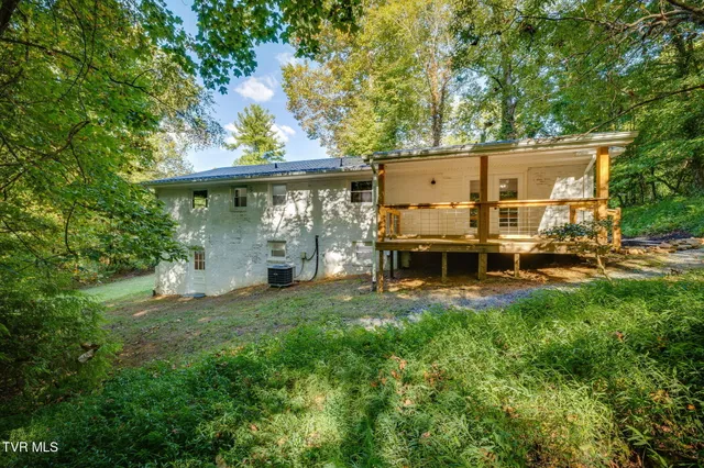$519,000 | 124 V I P Road, Johnson City, TN 37601