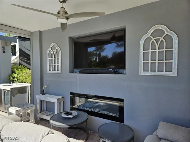 $319,900 | 8175 Arville Street, Unit 247, Las Vegas, NV 89139