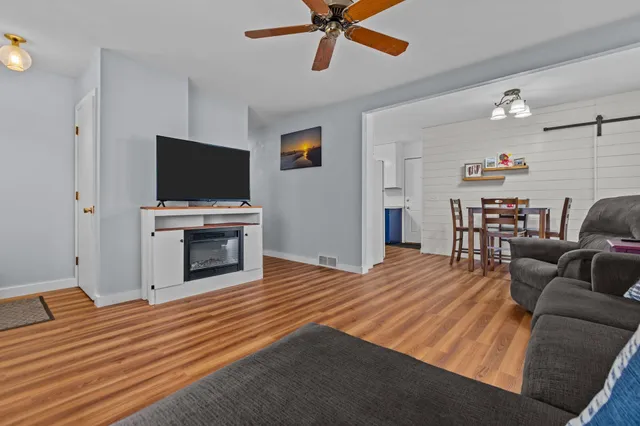 $259,900 | 1920 East Frances Street, Appleton, WI 54911