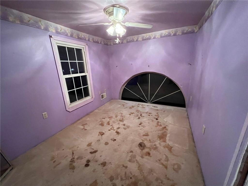 404 Triangle Drive McKees Rocks, PA 15136 - Photo 8 of 16