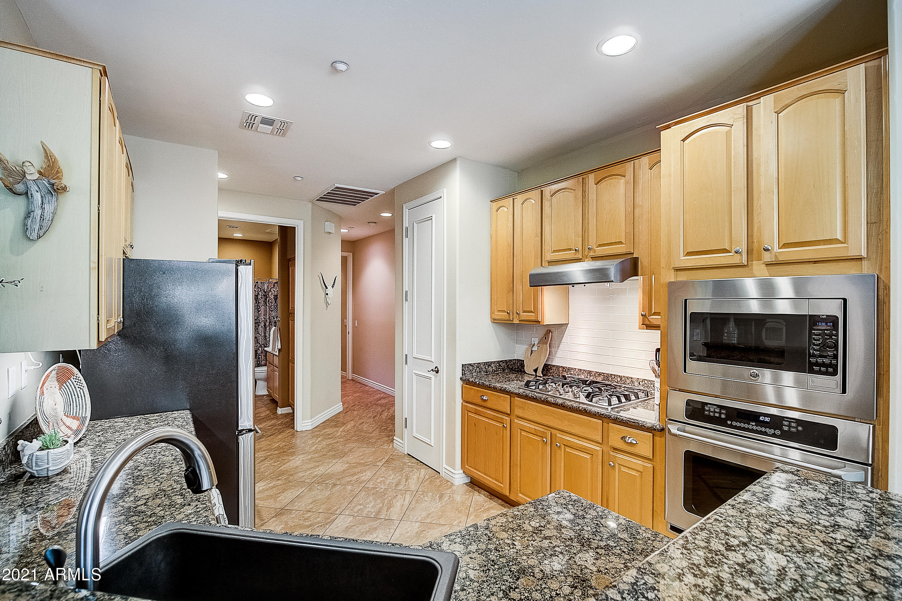 7402 Hum Road, Unit 7 Carefree, AZ 85377 - Photo 12 of 52 16-Hum Rd 7-016