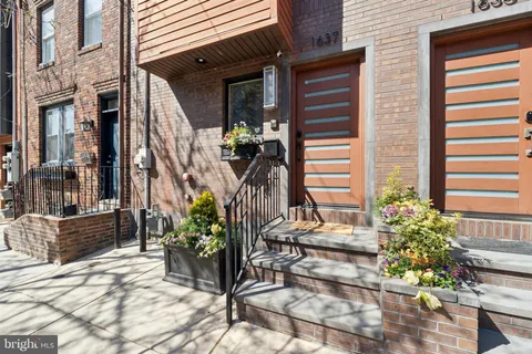 $998,000 | 1637 Fitzwater Street, Philadelphia, PA 19146