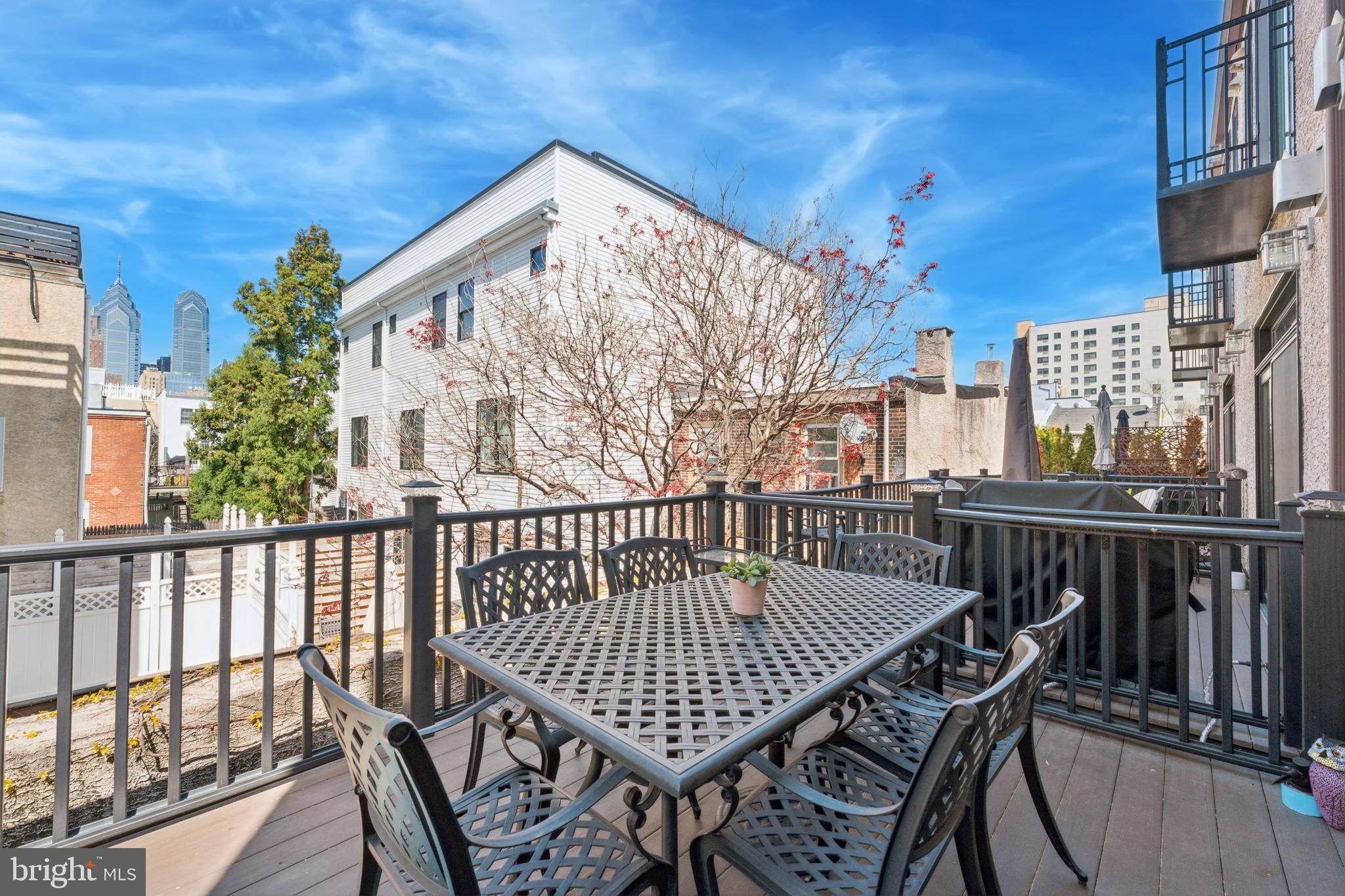 1637 Fitzwater Street Philadelphia, PA 19146 - Photo 24 of 37