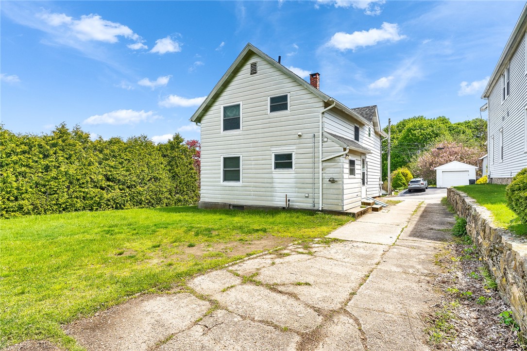 6 Marion Street Westerly, RI 02891 - Photo 3 of 26