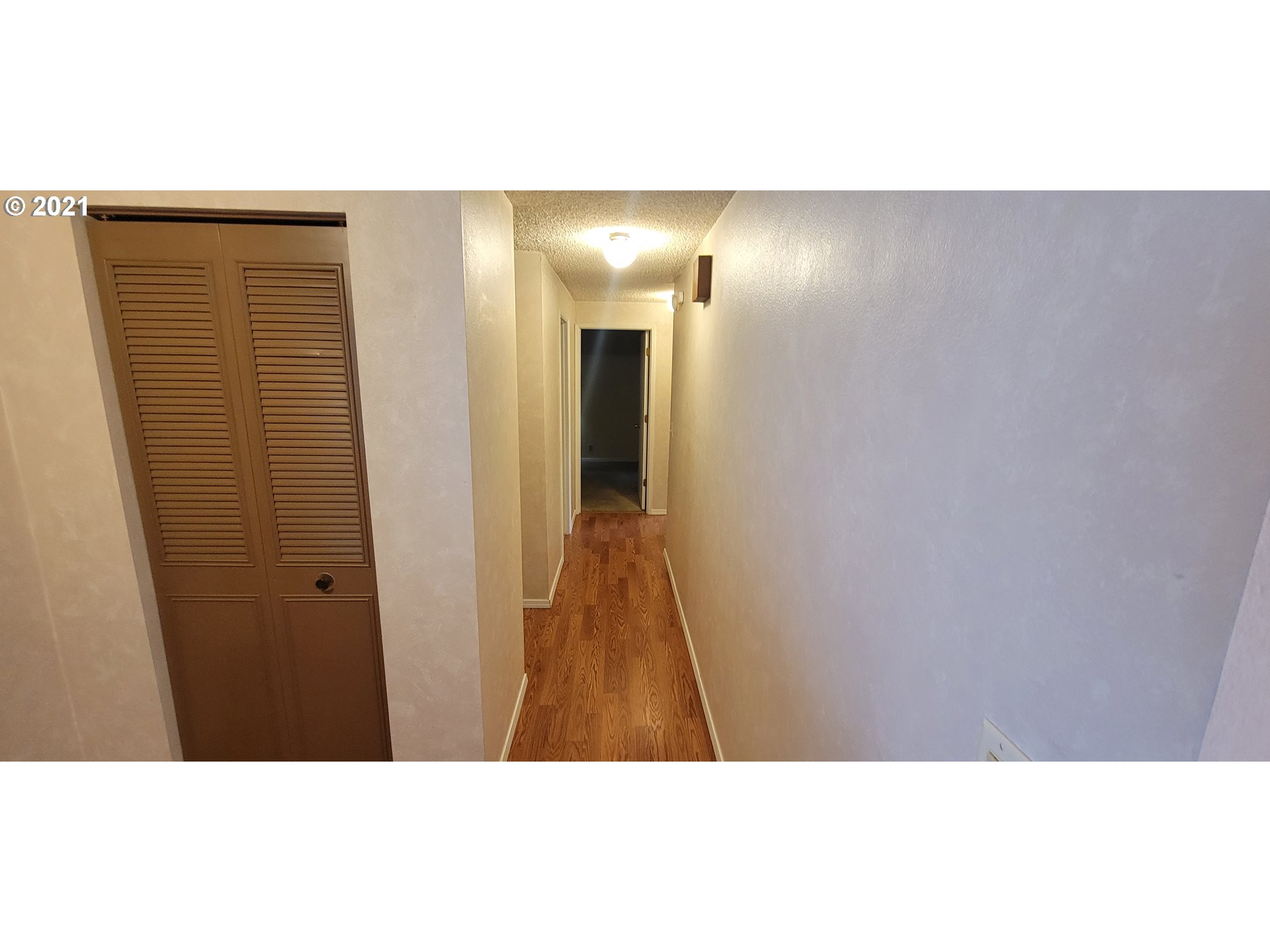 565 Rutledge Street Eugene, OR 97402 - Photo 17 of 31 Gallery Image 17