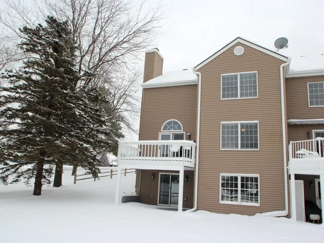 $445,000 | 1301 McKusick Rd Lane North, Stillwater, MN 55082