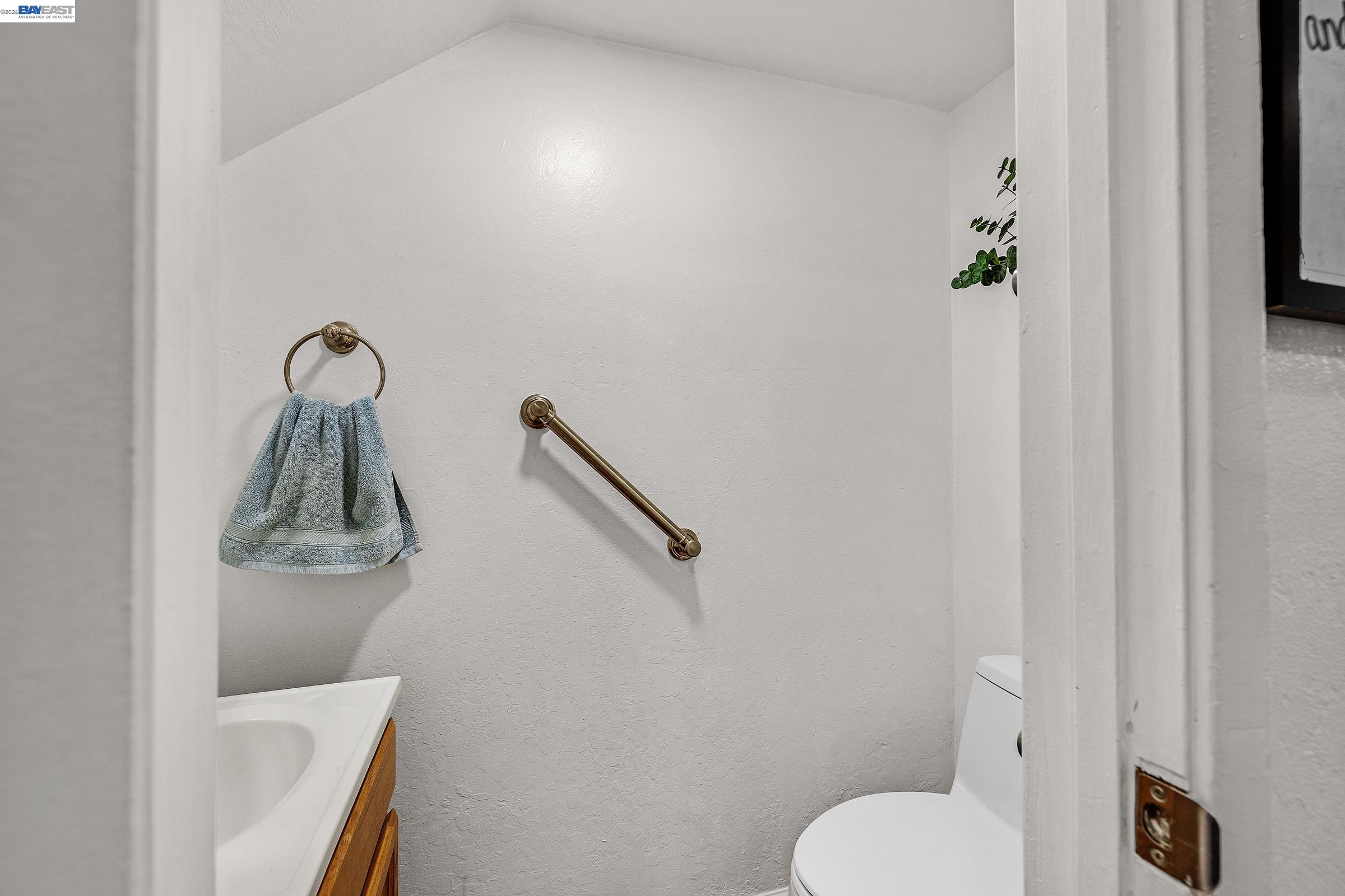 2011 Olivera Road, Unit B Concord, CA 94520 - Photo 32 of 49