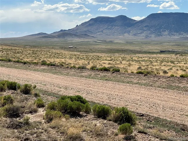 a view of a sky view