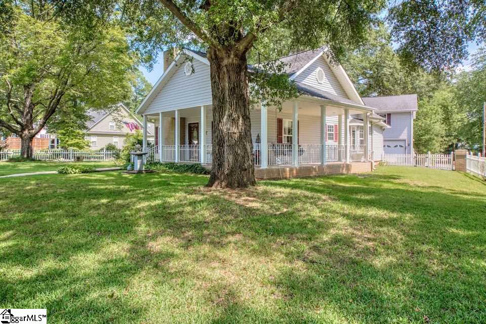 105 Georgia Street Fountain Inn, SC 29644 - Photo 3 of 35