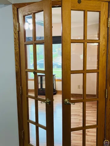 $339,900 | 3611 Southwest Red Hawk Court, Topeka, KS 66614