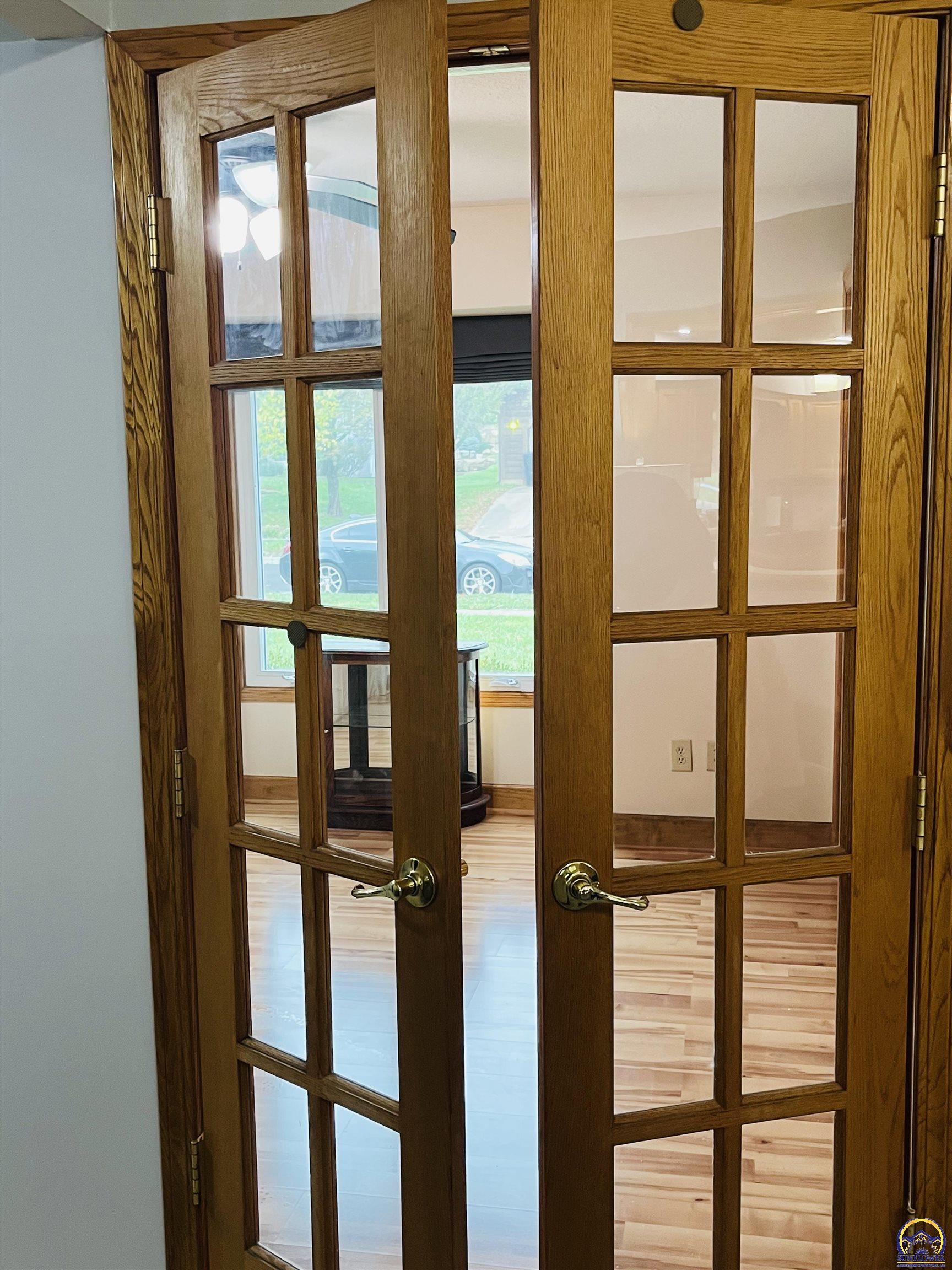 3611 Southwest Red Hawk Court Topeka, KS 66614 - Photo 13 of 25