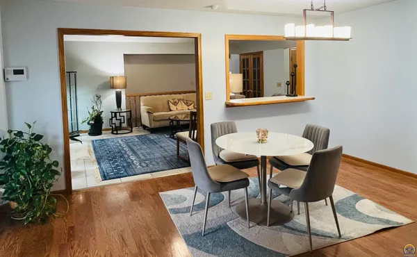 $339,900 | 3611 Southwest Red Hawk Court, Topeka, KS 66614