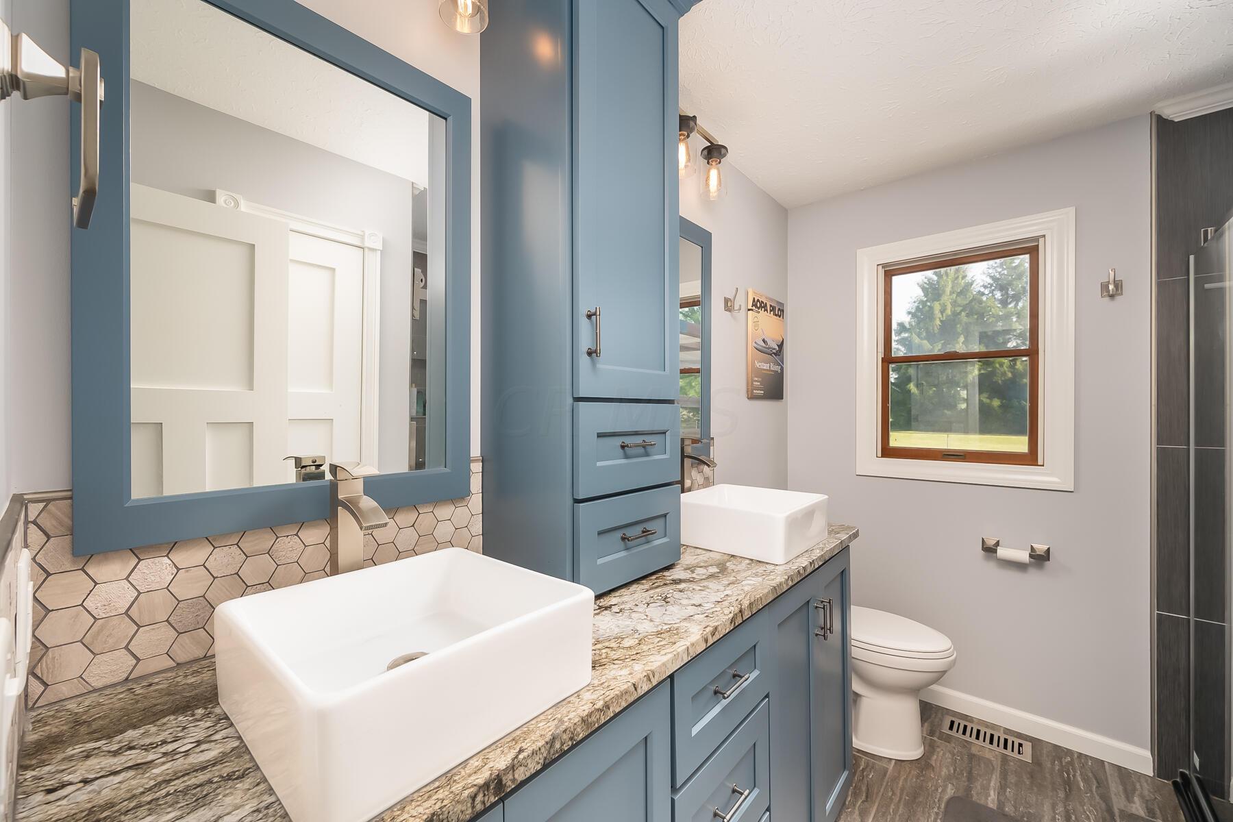 2040 Penry Road Radnor, OH 43066 - Photo 34 of 61 Bathroom