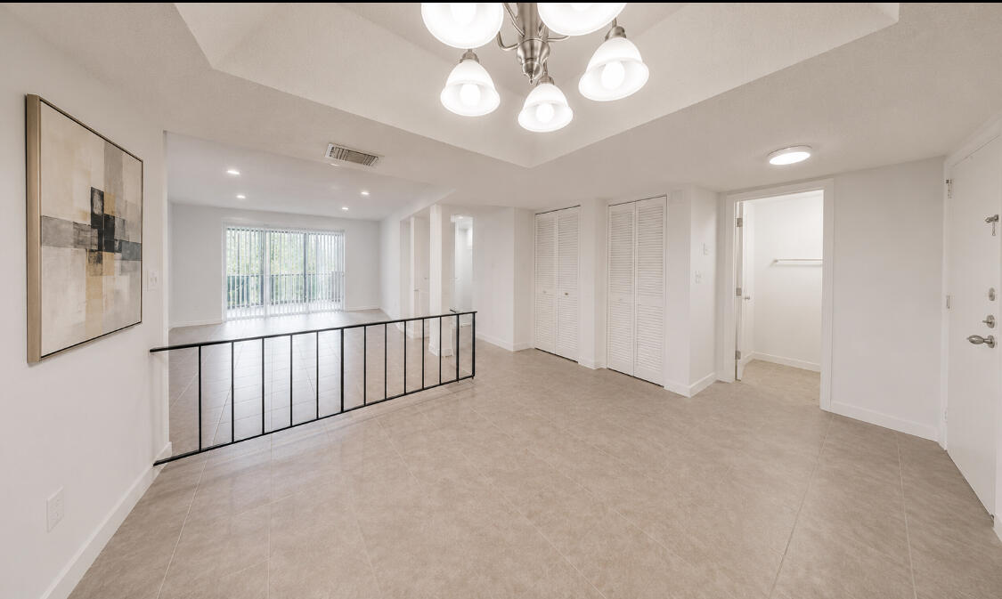3740 Inverrary Drive, Unit 3G Lauderhill, FL 33319 - Photo 5 of 33 IMG_1957