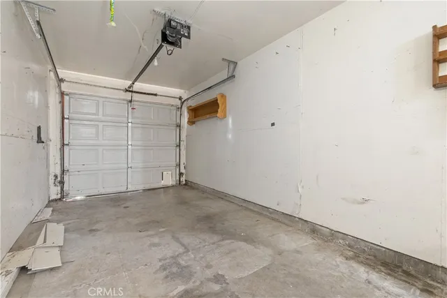 an empty room with a empty space