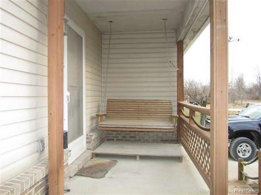 59246 Bates Road New Haven, MI 48048 - Photo 4 of 23 4.jpg
