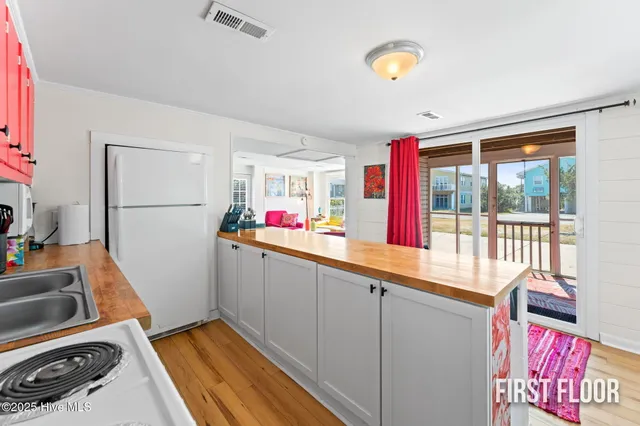 $925,000 | 5416 West Beach Drive, Oak Island, NC 28465