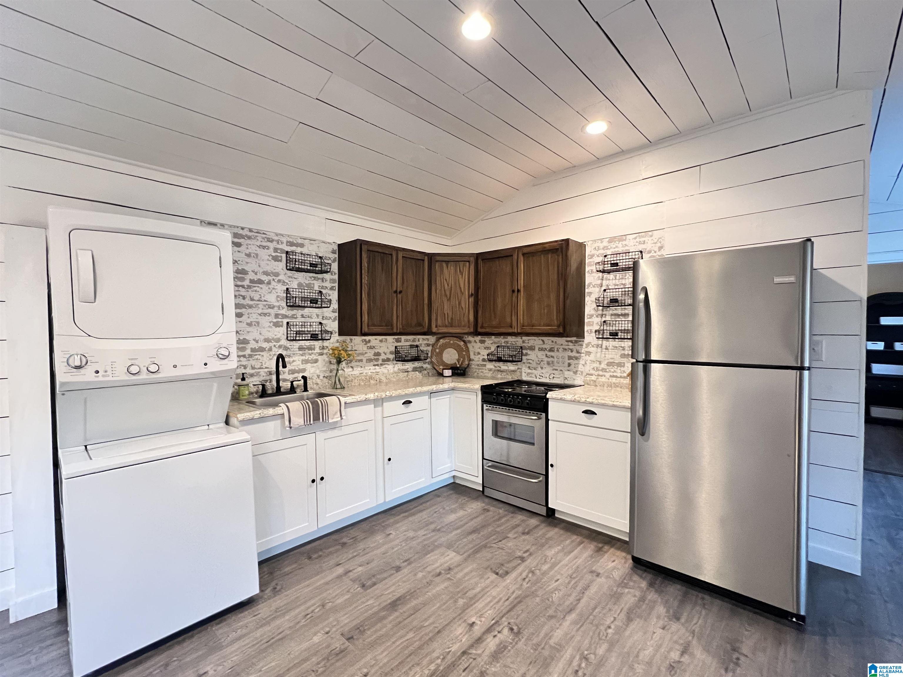 1723 Iron City Road Anniston, AL 36207 - Photo 6 of 19 Gallery Image 6