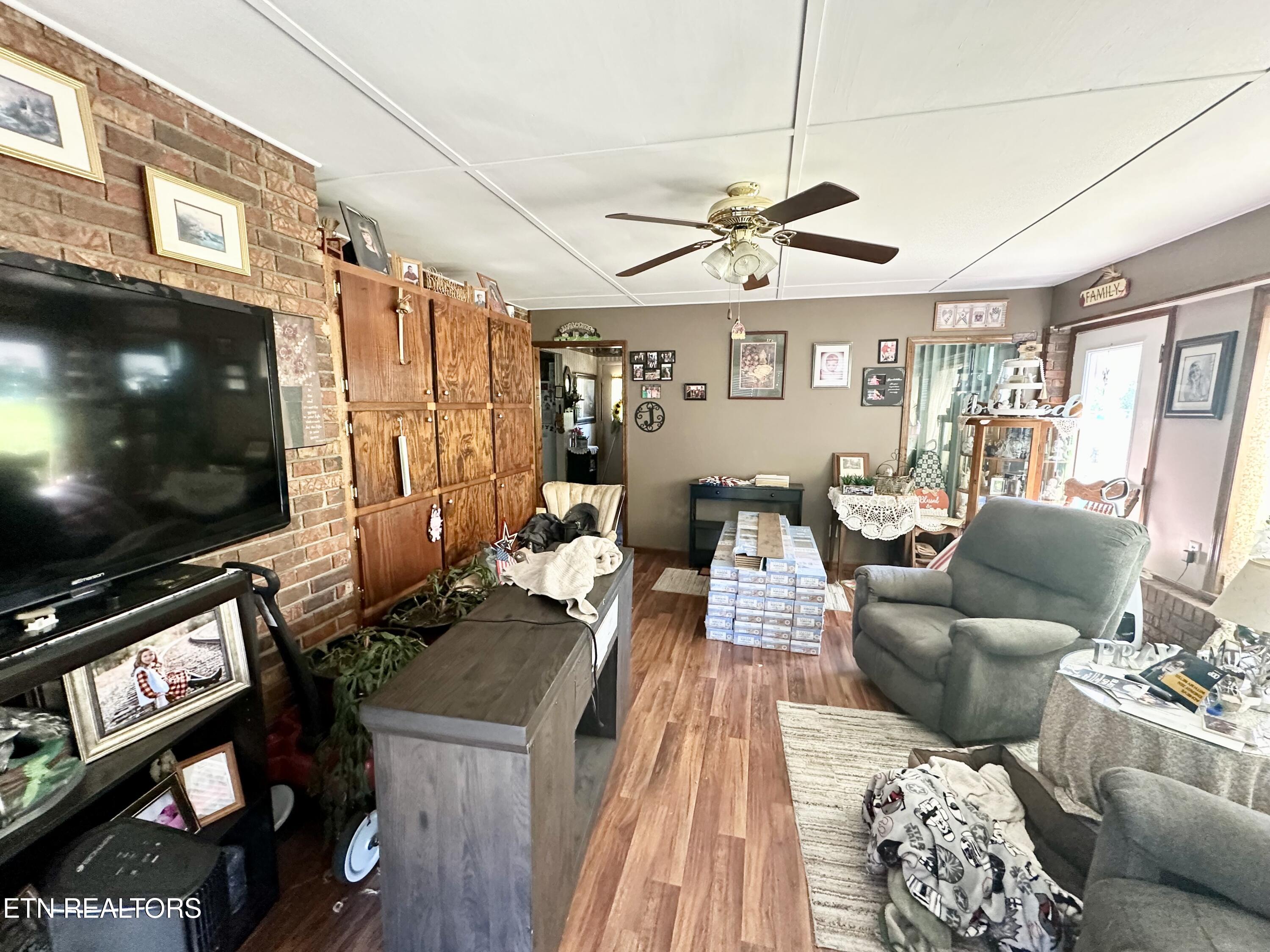 243 Goat Town Road Ewing, VA 24248 - Photo 2 of 17 IMG_2855