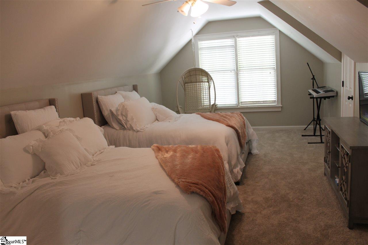 335 Camperdown Court Easley, SC 29642 - Photo 13 of 15 Gallery Image 13