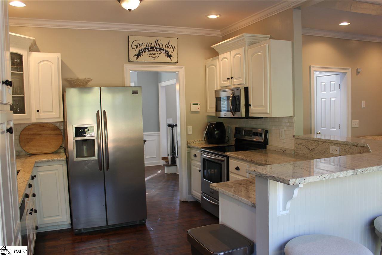 335 Camperdown Court Easley, SC 29642 - Photo 6 of 15 Gallery Image 6