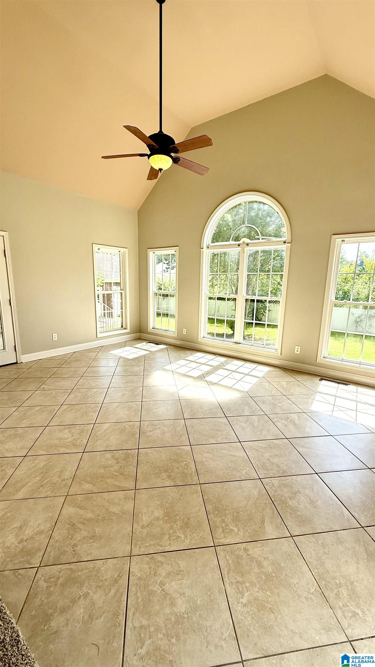 2841 Yellow Leaf Road Clanton, AL 35045 - Photo 7 of 32 Gallery Image 7