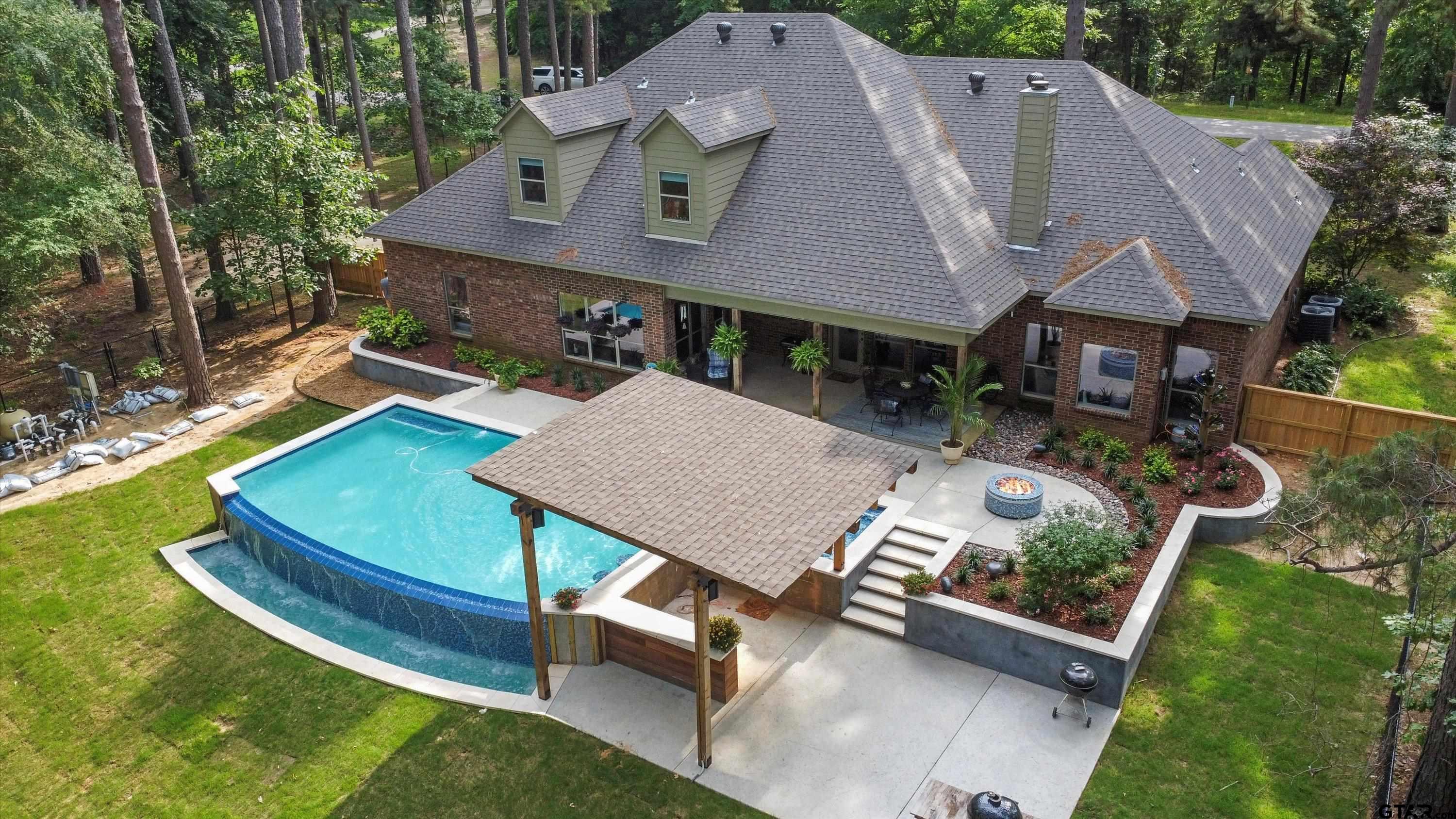 18551 Lazy Lane Flint, TX 75762 - Photo 2 of 45 an aerial view of a house