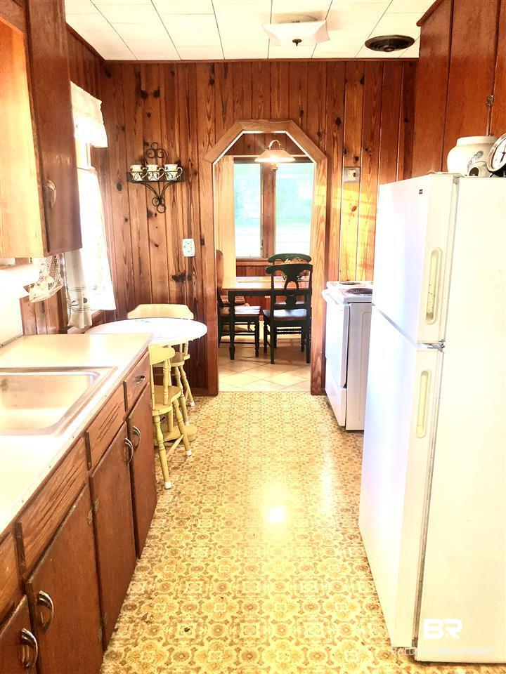 711 North Pine Street Foley, AL 36535 - Photo 9 of 15