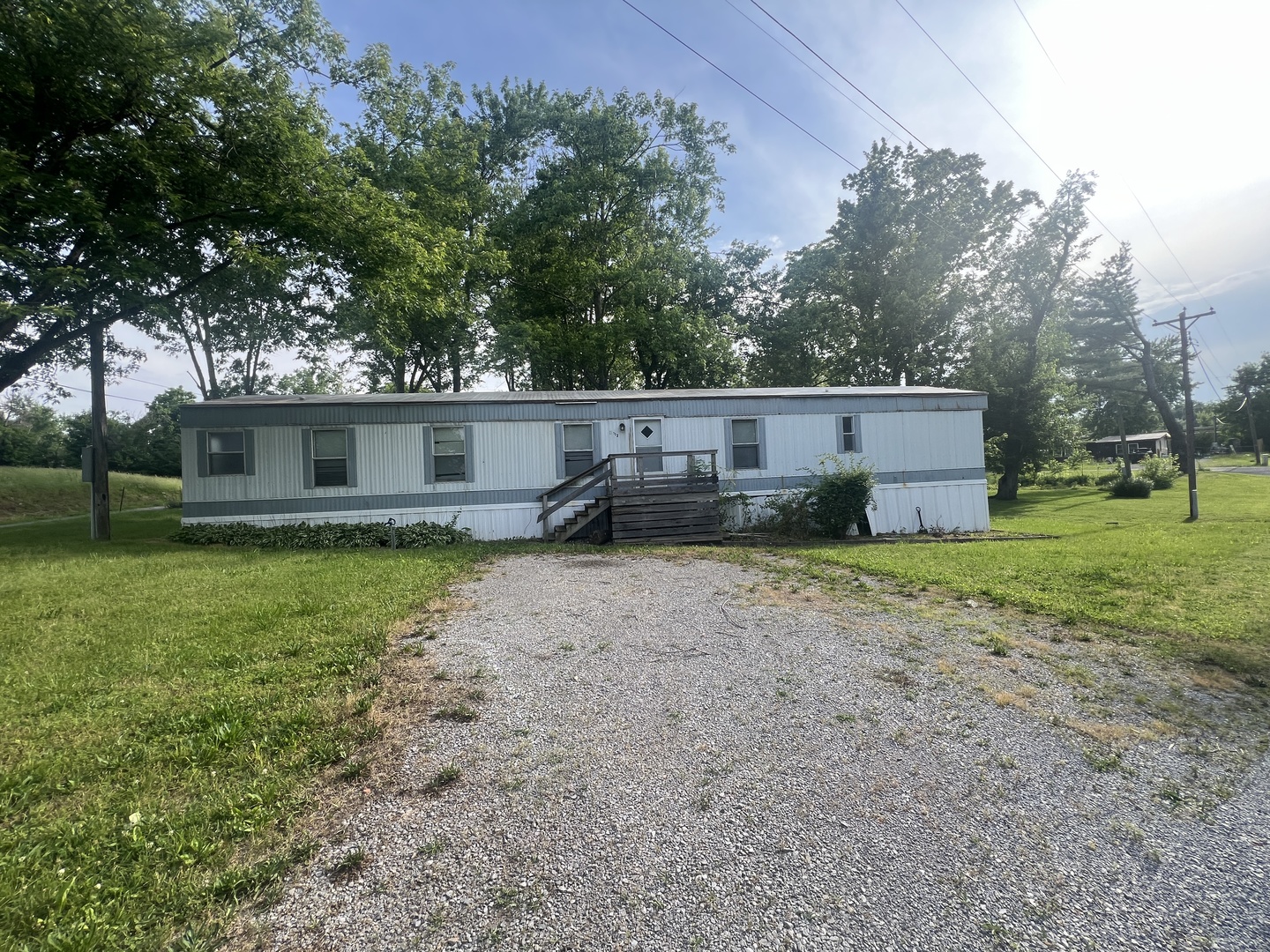 112 North Old Marion Road Goreville, IL 62939 - Photo 2 of 23