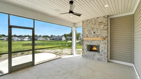$999,900 | 2002 Approach Drive, Auburn, IN 46706