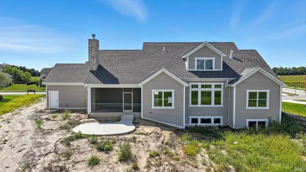 $999,900 | 2002 Approach Drive, Auburn, IN 46706
