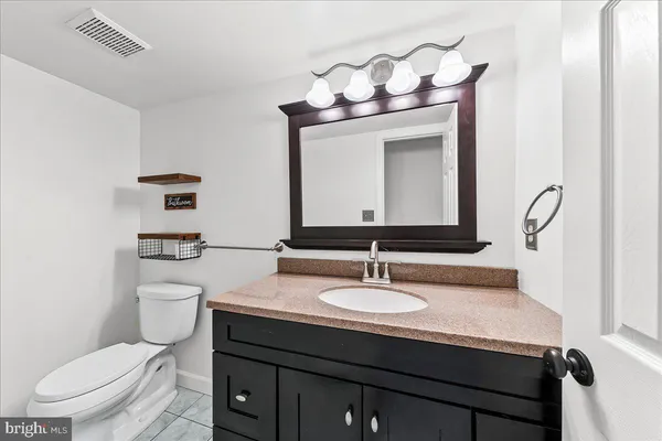 $2,800 | 319 Nicholas Court, Newark, DE 19711