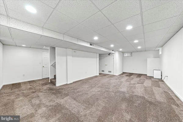 $2,800 | 319 Nicholas Court, Newark, DE 19711