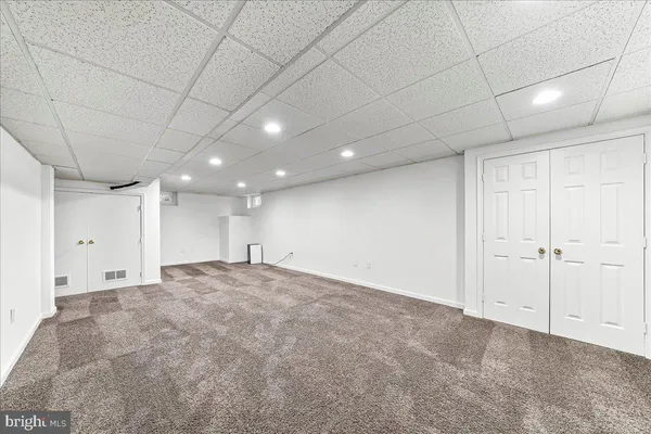 $2,800 | 319 Nicholas Court, Newark, DE 19711