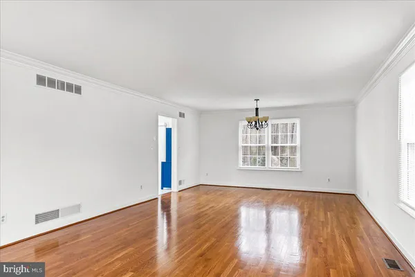 $2,800 | 319 Nicholas Court, Newark, DE 19711