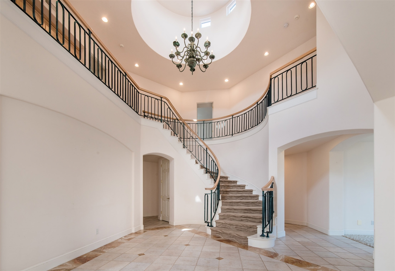 7180 Aviara Drive Carlsbad, CA 92011 - Photo 4 of 23