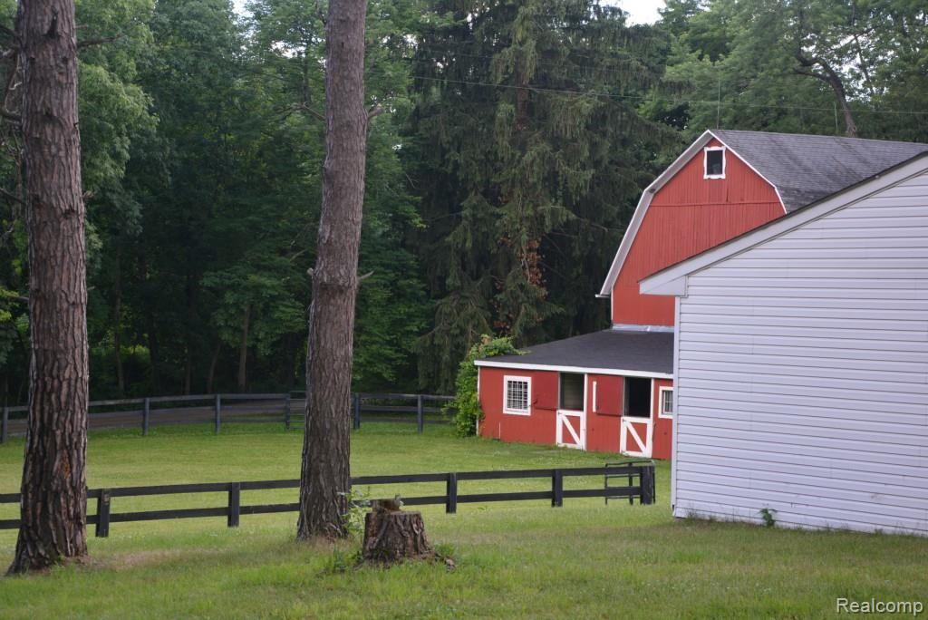 3470 Ray Road Oxford, MI 48370 - Photo 46 of 71 3470 Ray Rd (26).jpg