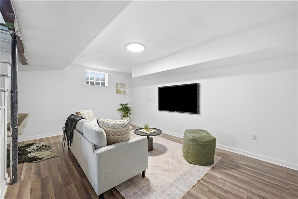 264 Coraopolis Road Coraopolis, PA 15108 - Photo 27 of 38 Gallery Image 27
