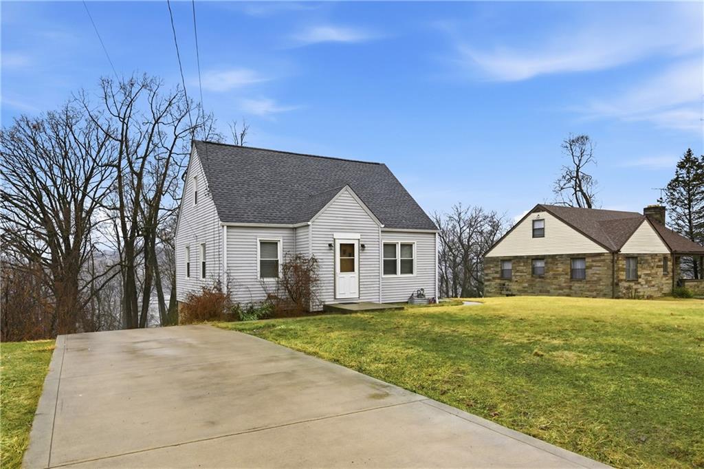 264 Coraopolis Road Coraopolis, PA 15108 - Photo 3 of 38 Gallery Image 3