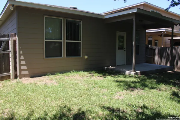 $262,500 | 482 Walnut Crest, Selma, TX 78154